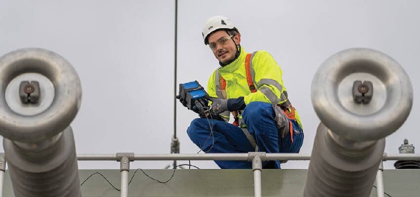 Partial discharge testing on power transformers