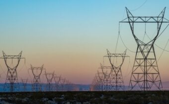 DOE’s $371 M projects to accelerate transmission permitting